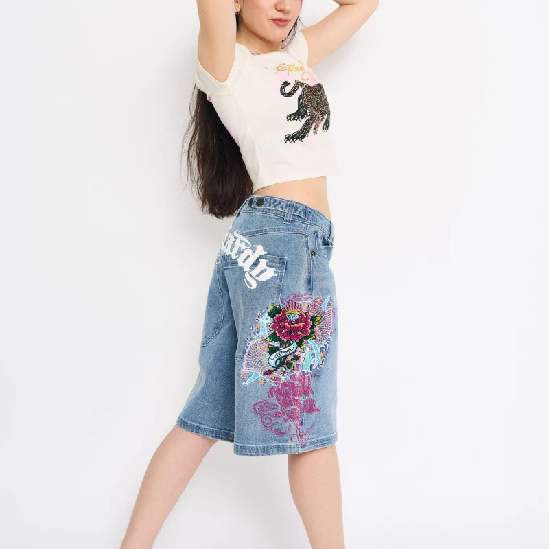 8-flower-diamond-embroidered-denim-shorts-1.webp Flower Diamond Embroidered Denim Shorts
